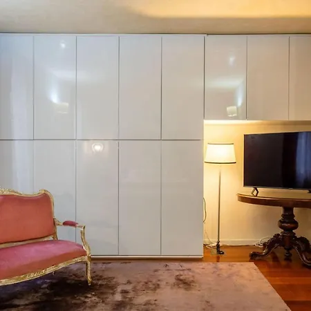 Sweethome Domus 250mq Nel Centro Di Con Vista Sul Teatro Gæstehus 4*