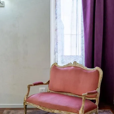 Sweethome Domus 250mq Nel Centro Di Con Vista Sul Teatro Verona