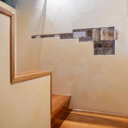 Gæstehus Sweethome Domus 250mq Nel Centro Di Con Vista Sul Teatro