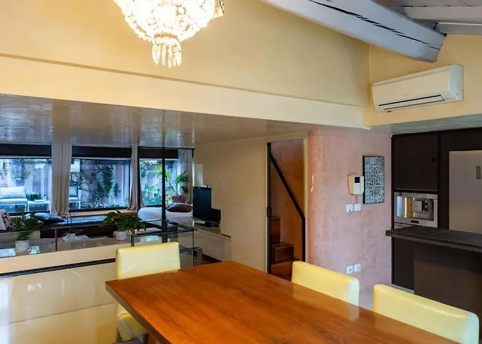 Sweethome Domus 250mq Nel Centro Di Con Vista Sul Teatro 게스트하우스 베로나