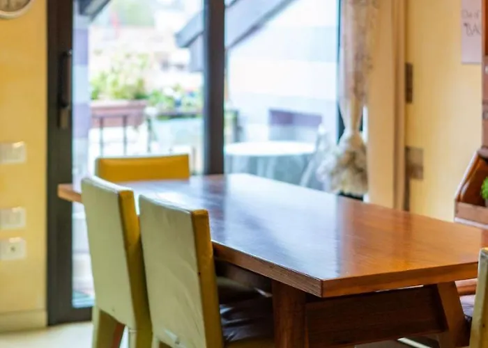 게스트하우스 Sweethome Domus 250mq Nel Centro Di Con Vista Sul Teatro 베로나