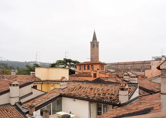 게스트하우스 Sweethome Domus 250mq Nel Centro Di Con Vista Sul Teatro